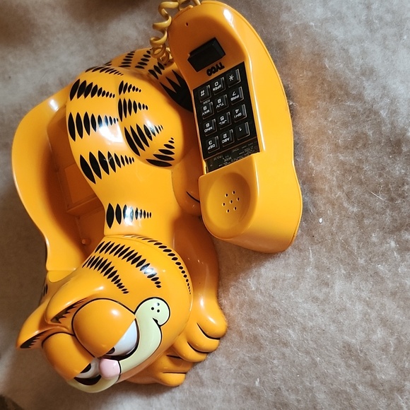 Garfield Phone - Picture 2 of 3